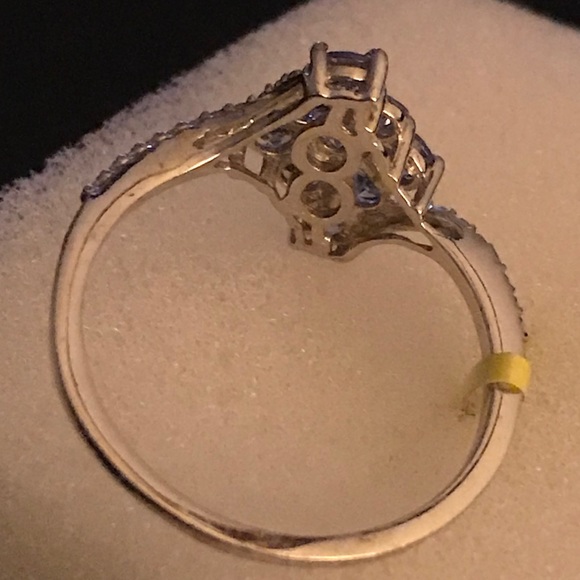 Tanzanite cluster ring in sterling silver .75 ct - Picture 2 of 4
